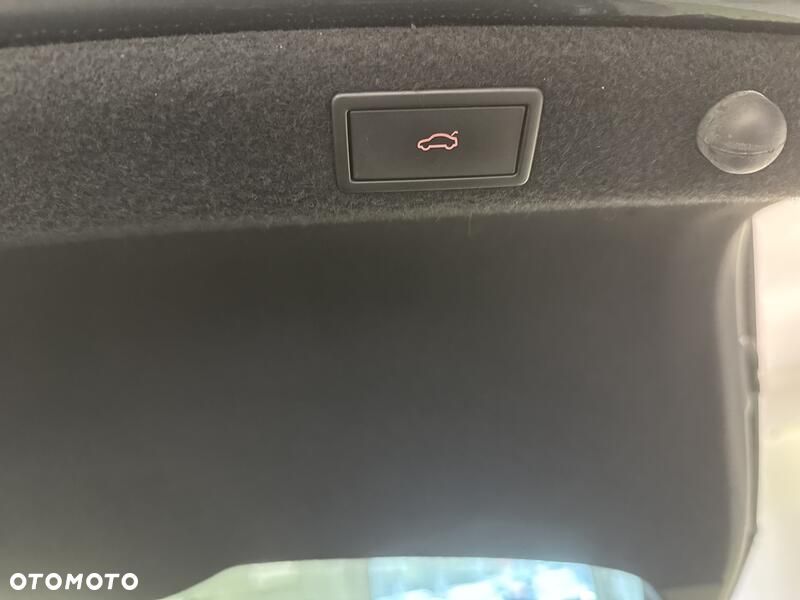 Skoda Superb 2.0 TDI SCR Ambition DSG - 23