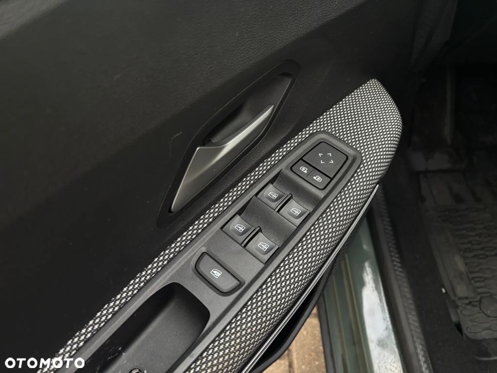 Dacia Jogger 1.0 TCe Extreme 7os - 17