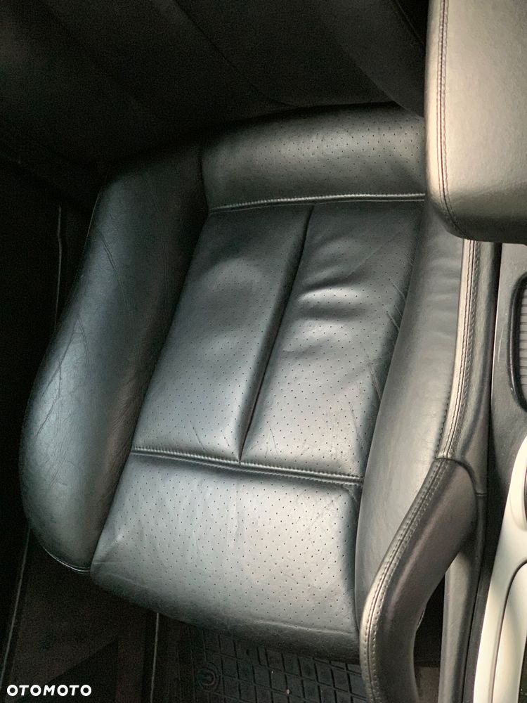 Porsche Cayenne - 22
