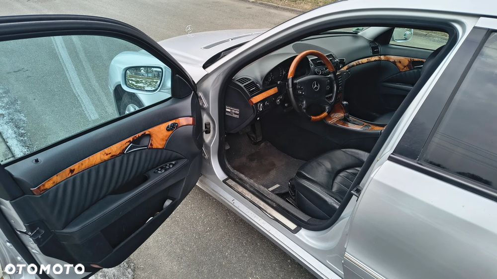 Mercedes-Benz Klasa E - 9