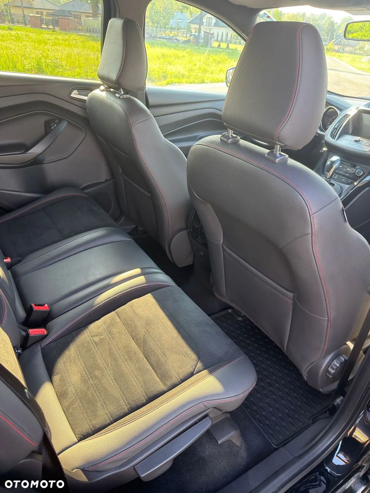 Ford Kuga 2.0 TDCi 4x4 ST-Line - 8