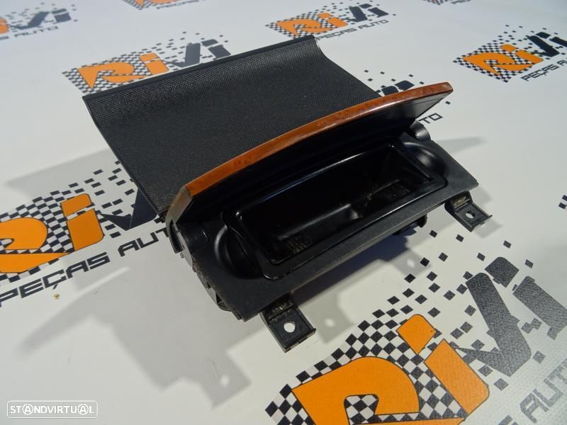 Cinzeiro Frontal Audi A3 (8P1)  Cinzeiro Da Consola Central Audi A3 8P - 5