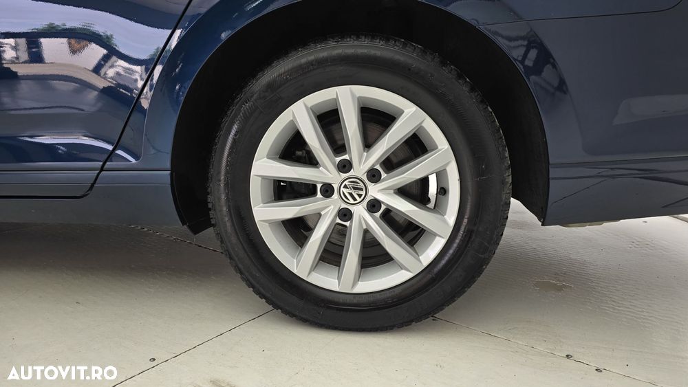 Volkswagen Passat 1.5 TSI ACT DSG Comfortline - 22