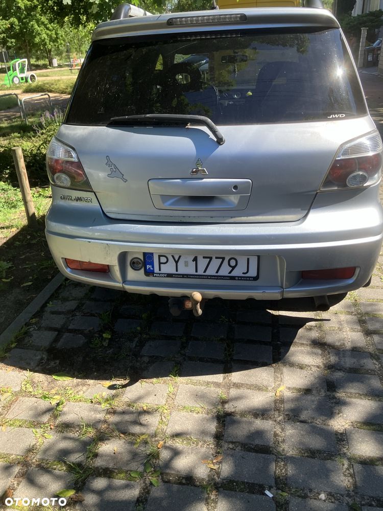 Mitsubishi Outlander - 4