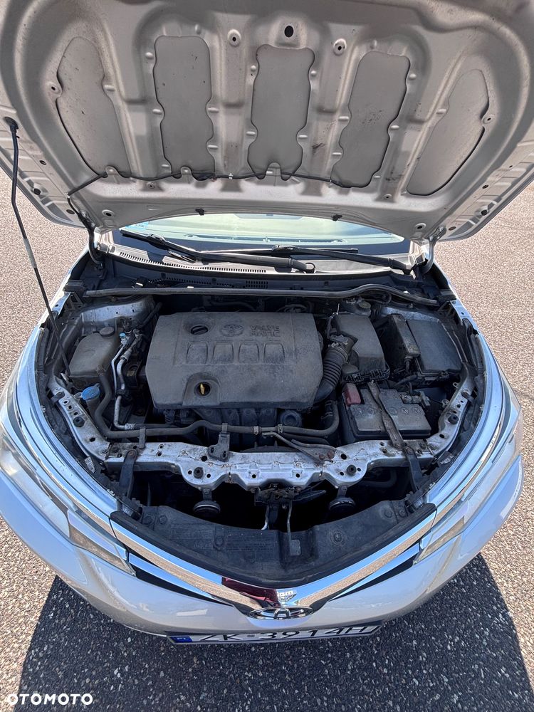 Toyota Corolla 1.6 Active - 5