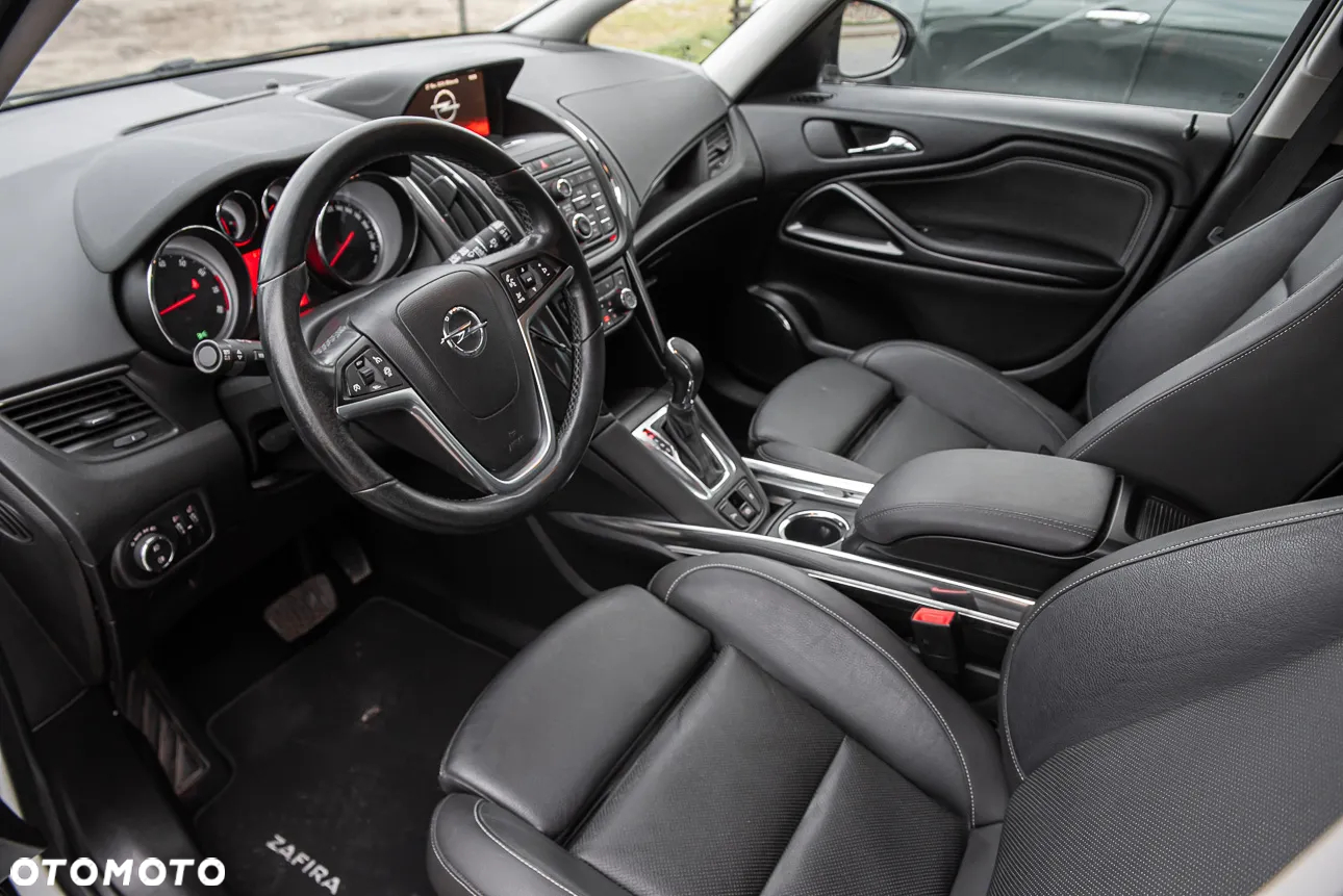 Opel Zafira - 16