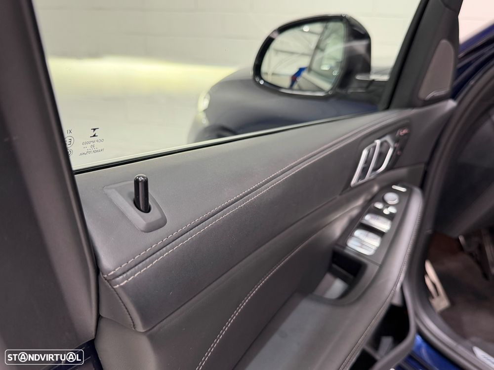 BMW X7 40 d xDrive Pack M - 31