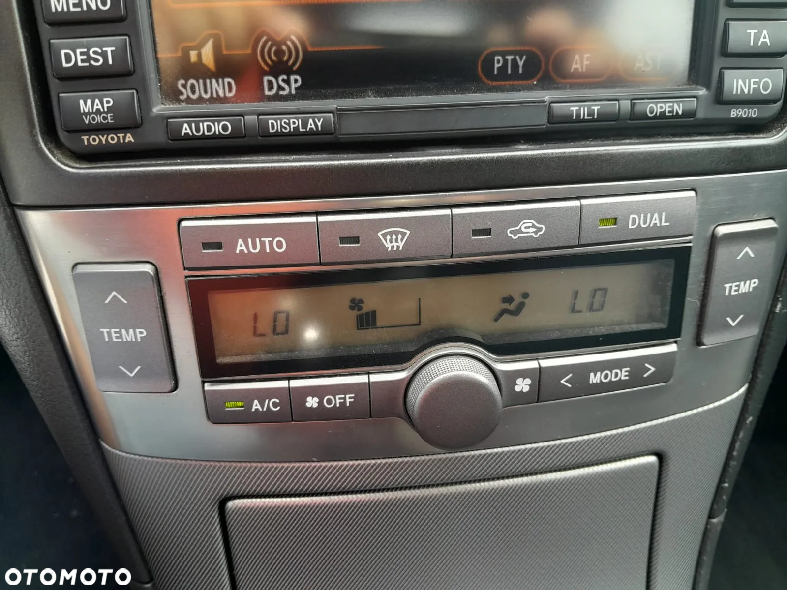 Toyota Avensis 2.0 D-4D Executive - 16