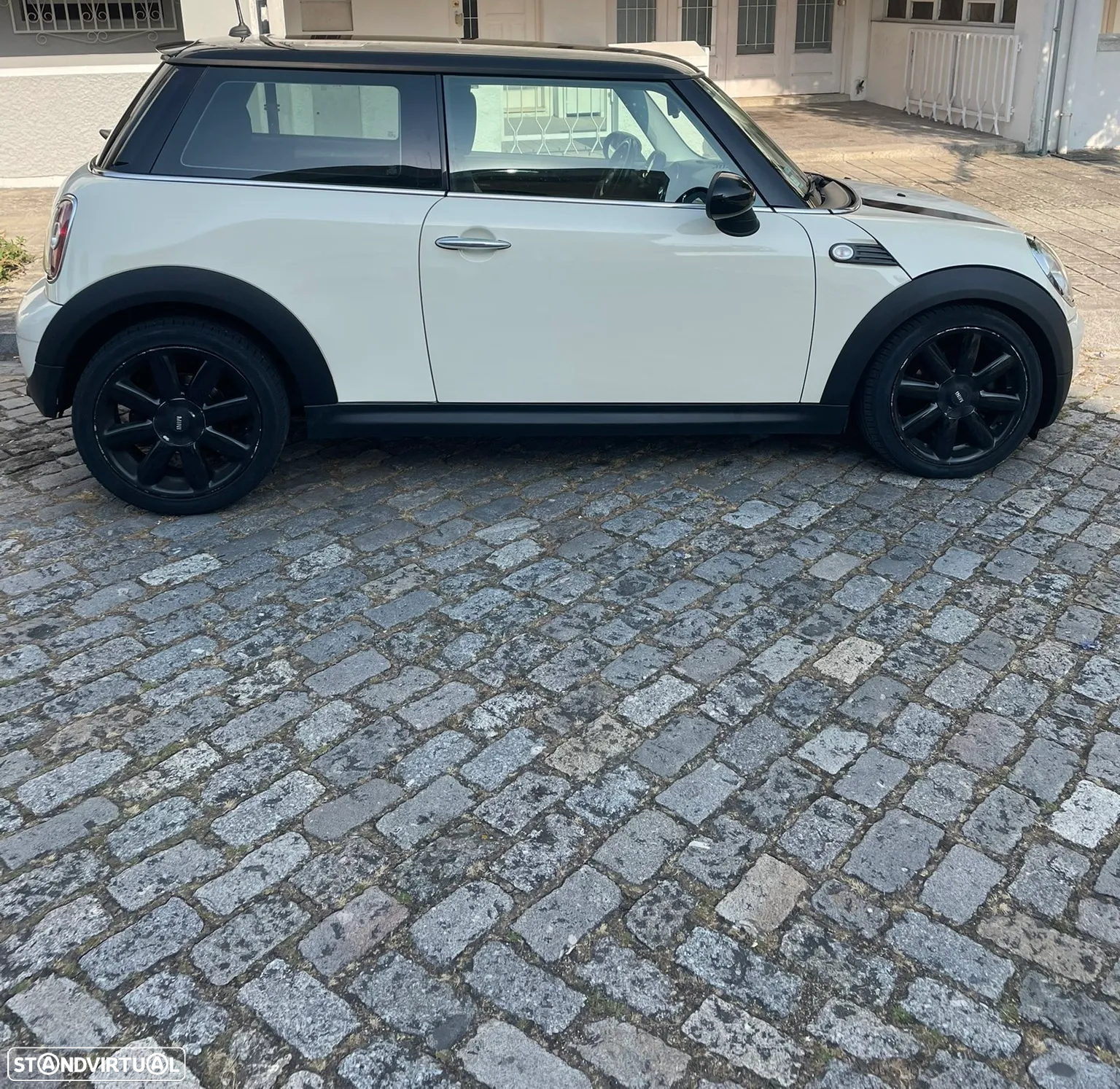 MINI 3 Portas Cooper D - 3