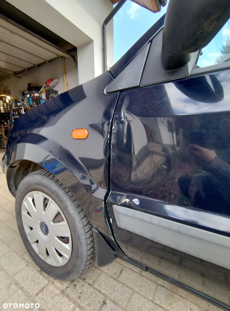 Ford Fusion 1.4 Ambiente - 6