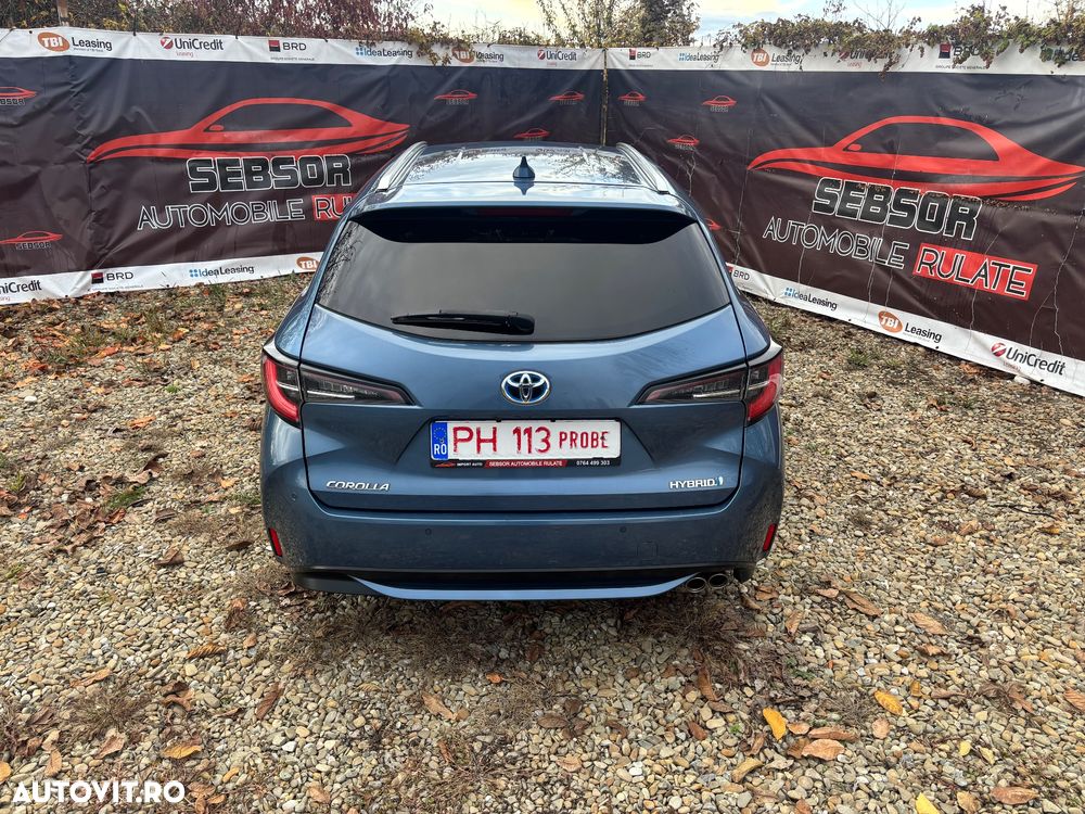 Toyota Corolla 2.0 Hybrid Team Deutschland - 9