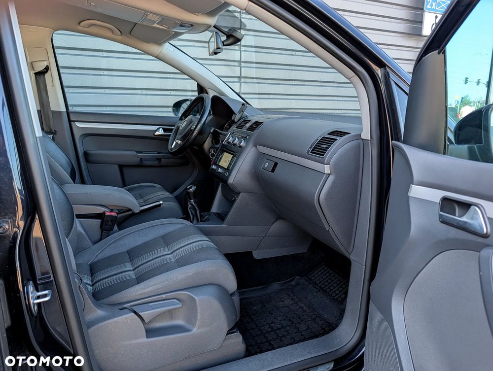 Volkswagen Touran 2.0 TDI DPF BlueMotion Technology MATCH - 7
