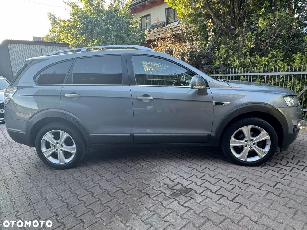 Chevrolet Captiva 2.2 D LTZ - 11