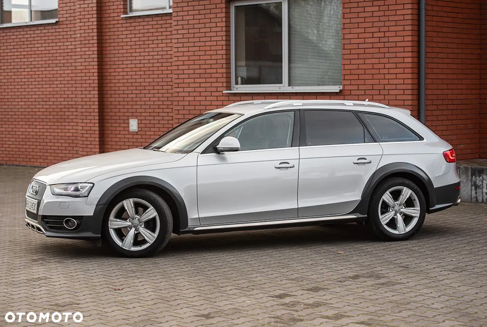 Audi A4 Allroad 3.0 TDI clean diesel Quattro S tronic - 33