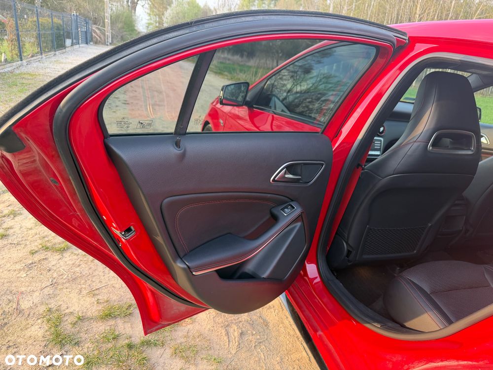 Mercedes-Benz Klasa A AMG 45 4-Matic - 19