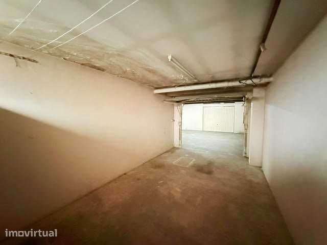 Gulpilhares - Garagem Fechada Box - Grande imagem: 2/5