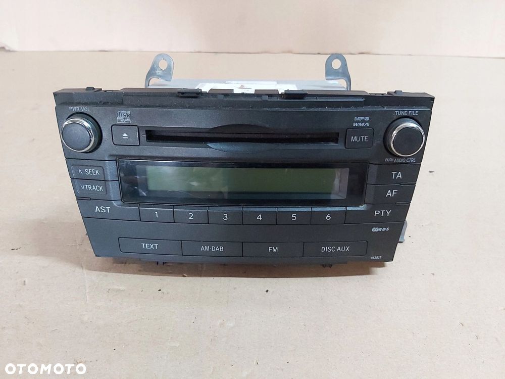 Toyota AVENSIS T27 radio w53827 - 1