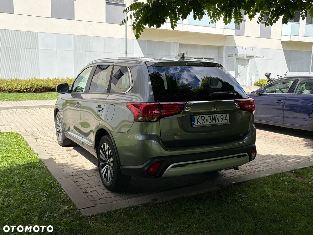 Mitsubishi Outlander 2.0 Intense 4WD CVT - 10