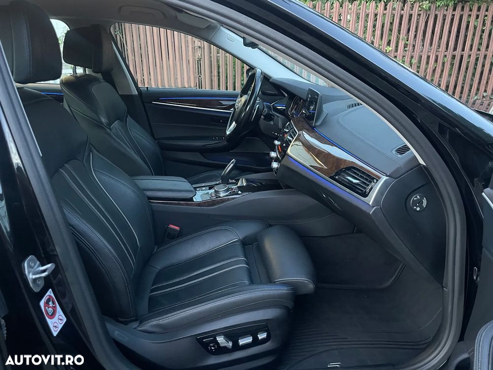 BMW Seria 5 540i xDrive Aut. Luxury Line - 17