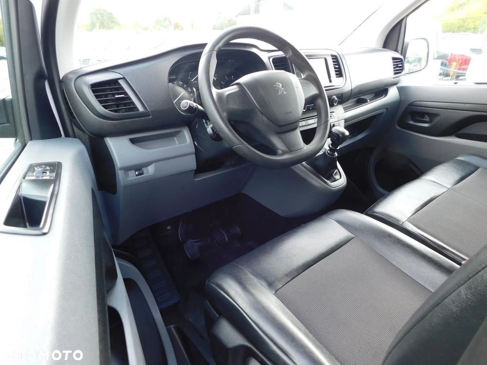Peugeot Expert Kombi 1.5 BlueHDi Compact 2,7t - 8
