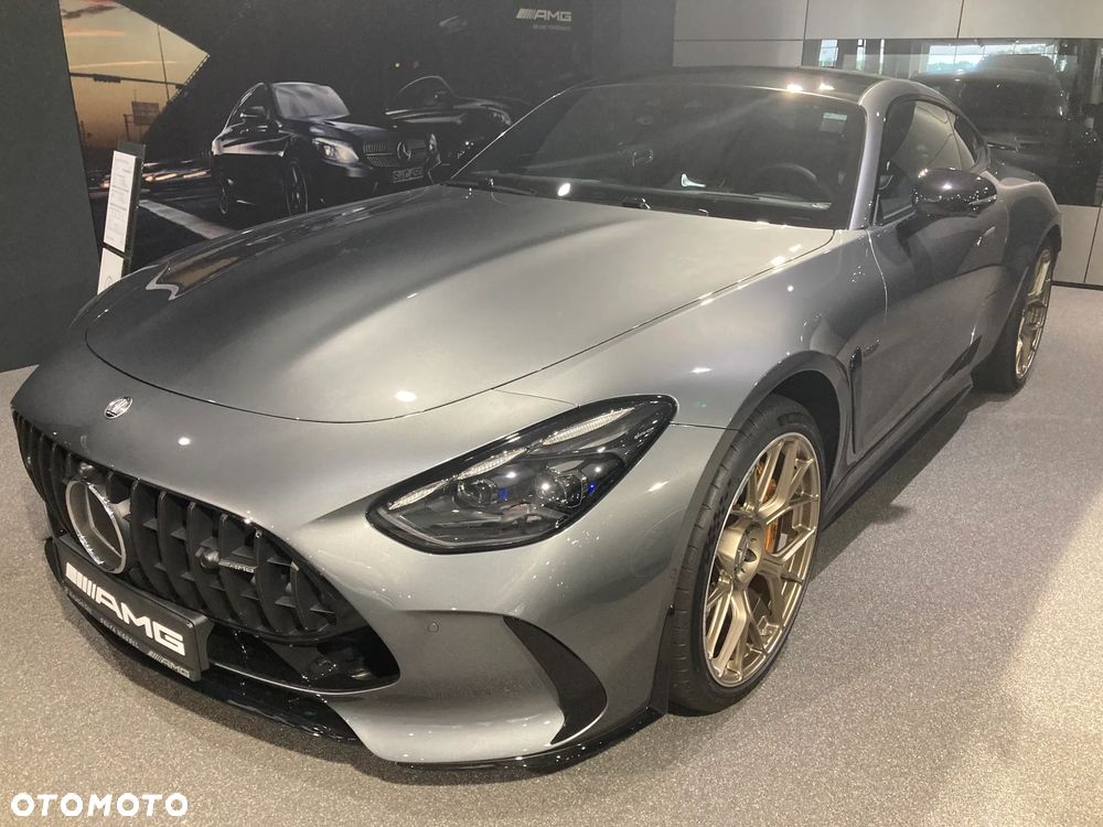 Mercedes-Benz AMG GT - 3