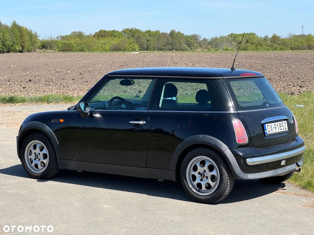 MINI ONE Standard - 8