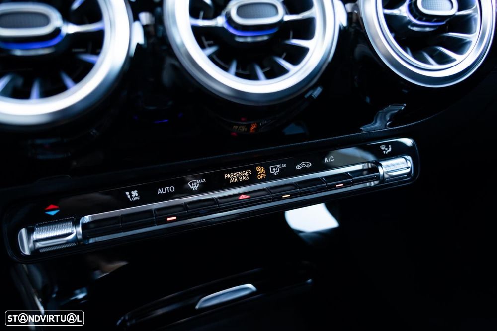Mercedes-Benz CLA 180 d Shooting Brake AMG Line Aut. - 17