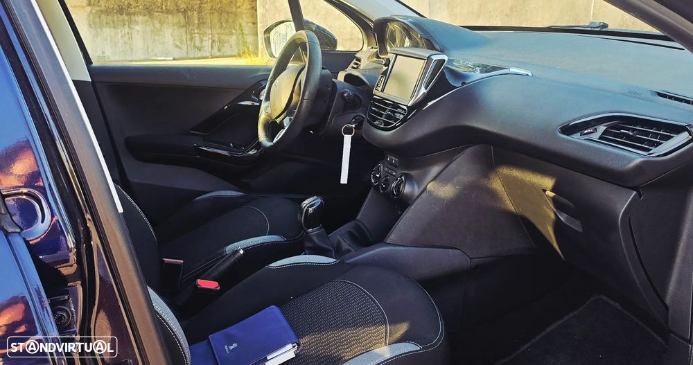 Peugeot 208 1.6 BlueHDi Style - 10