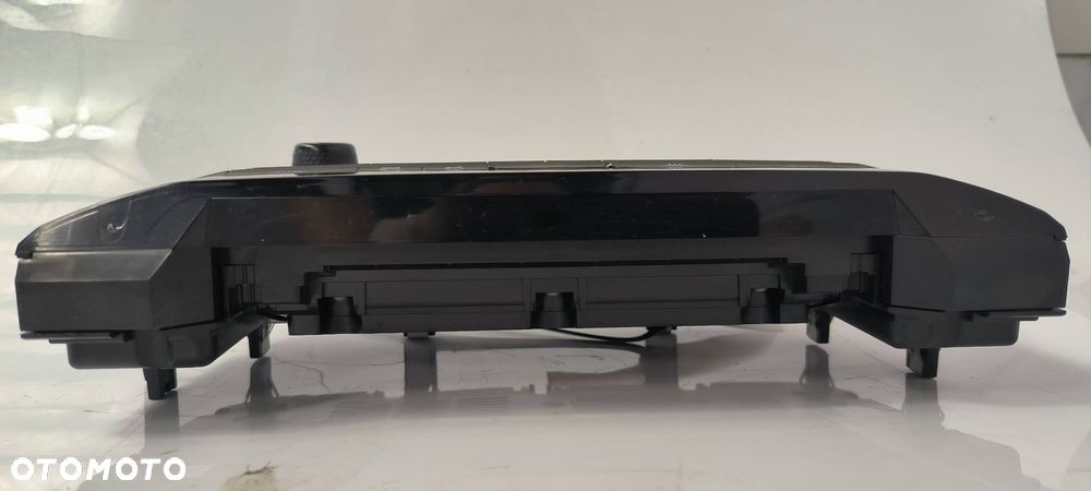 PANEL KLIMATYZACJI JAGUAR XE X760 2.0 D GX63-18C858-RE - 3