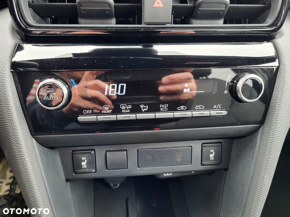 Toyota Yaris Cross - 30