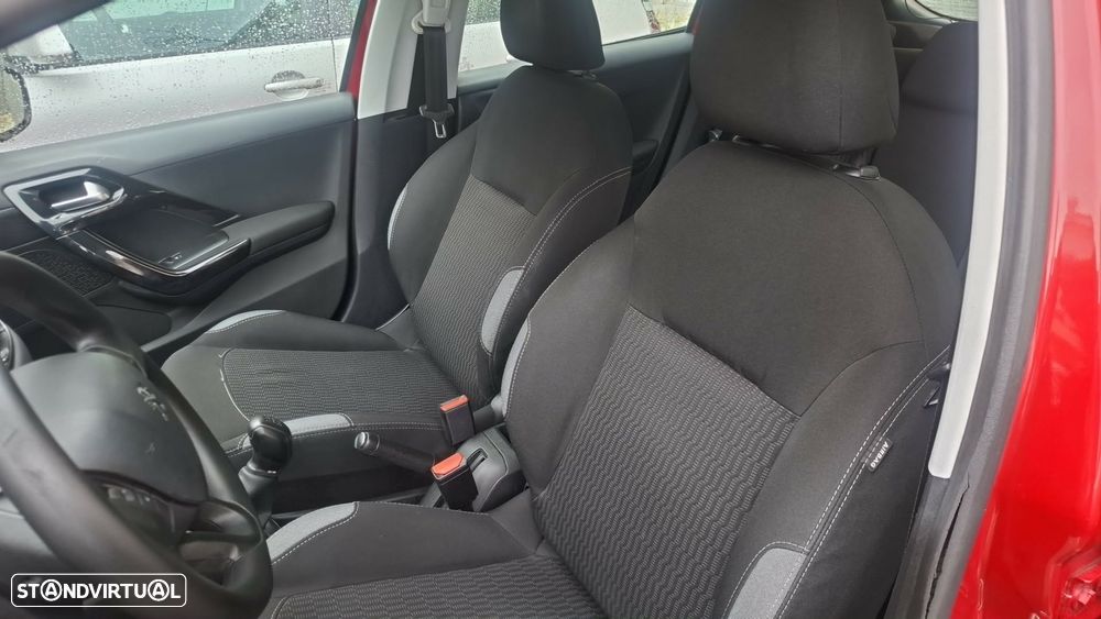 Peugeot 208 1.6 BlueHDi Active - 10