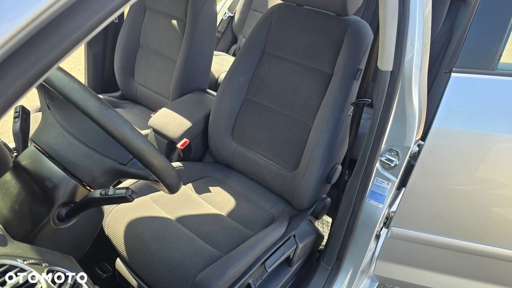 Volkswagen Golf Plus 1.6 Comfortline - 22