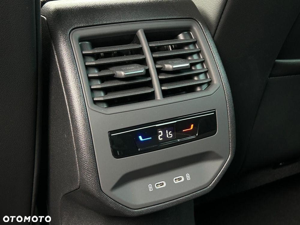 Cupra Formentor 1.5 TSI DSG - 36