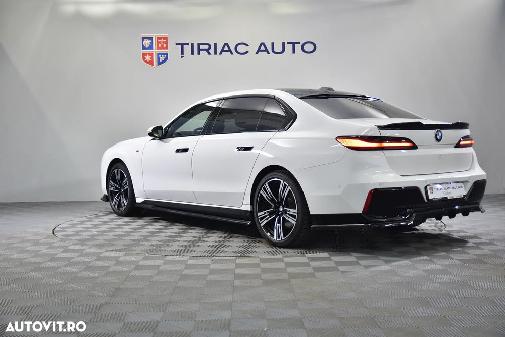BMW Seria 7 740d xDrive MHEV - 4
