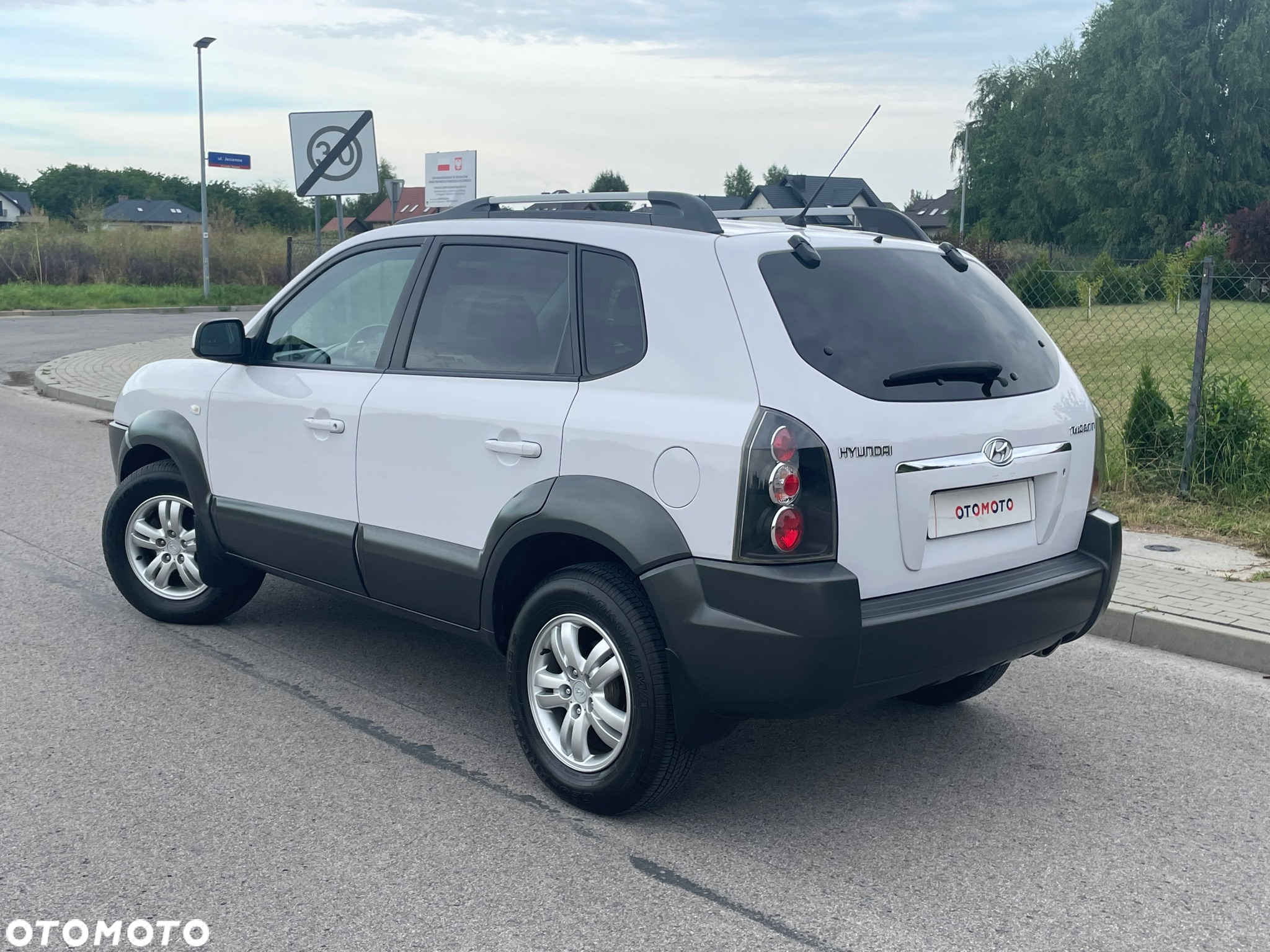 Hyundai Tucson 2.0 Active / Style - 19