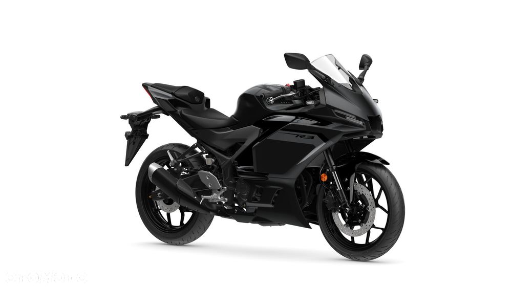 Yamaha R3 - 18