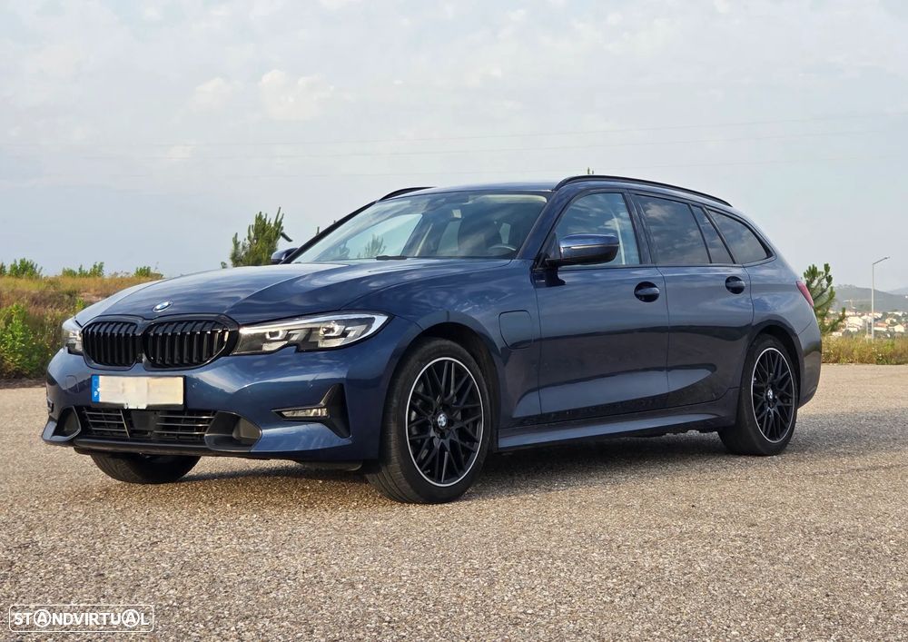BMW 330 - 1