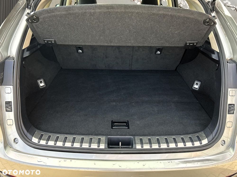 Lexus NX 300h Elegance AWD - 24