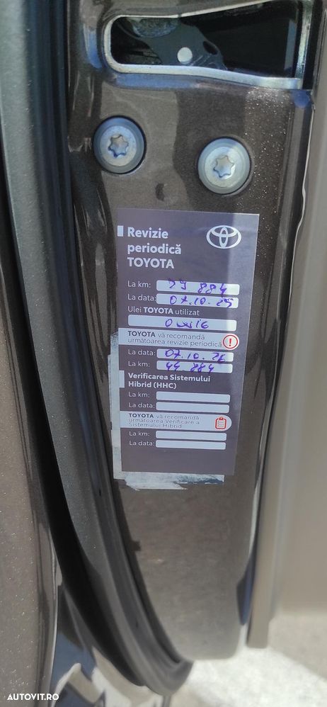 Toyota Camry 2.5 Exclusive - 29