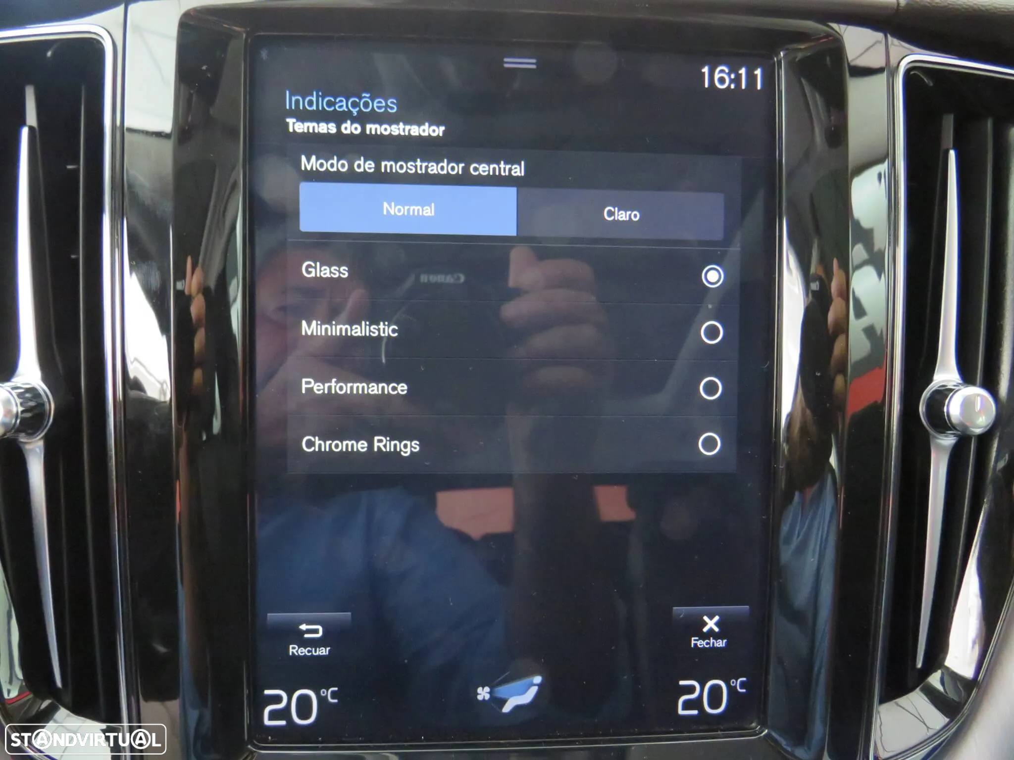 Volvo XC 60 2.0 D4 Momentum Plus Geartronic - 33