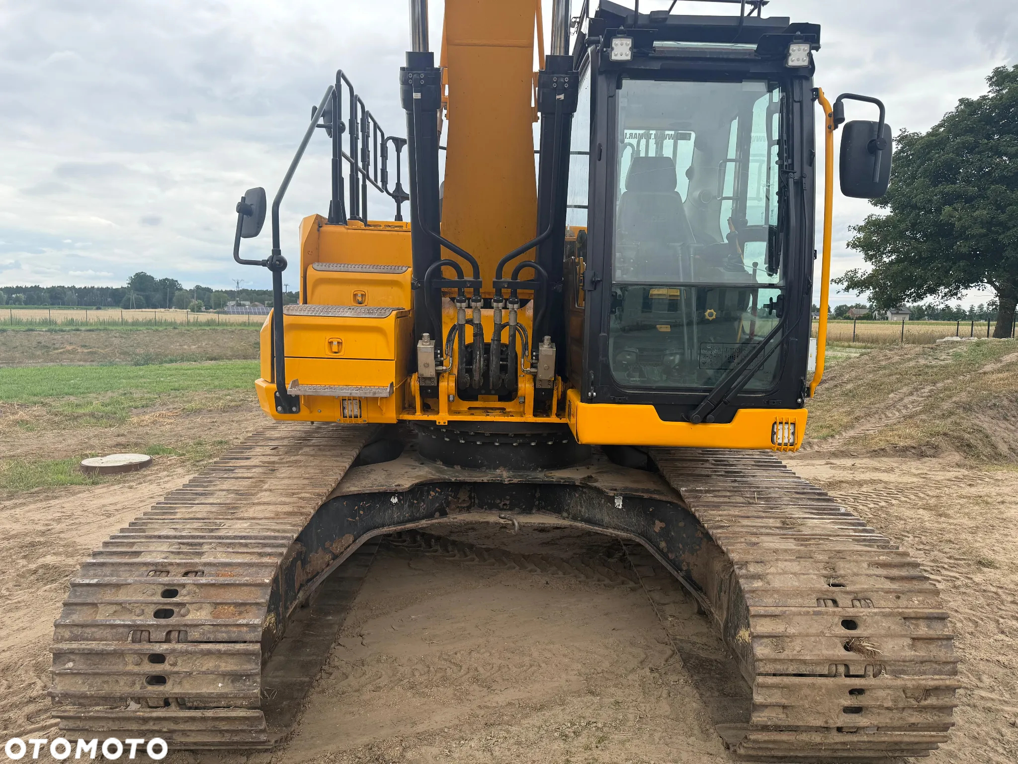 JCB 220 XLC - 11