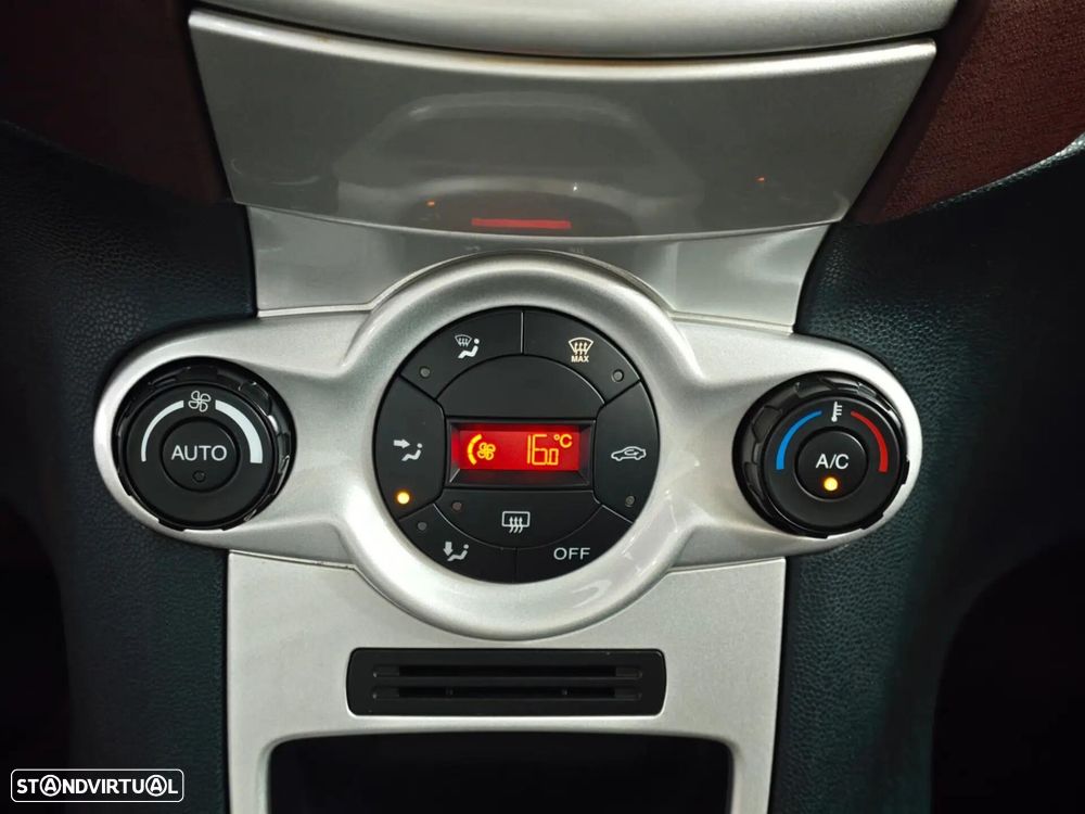 Ford Fiesta 1.25 Trend - 11