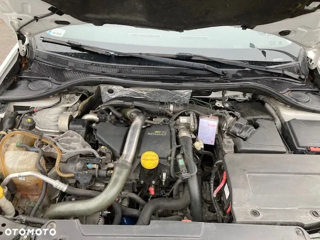 Renault Laguna dCi 110 FAP Limited - 11