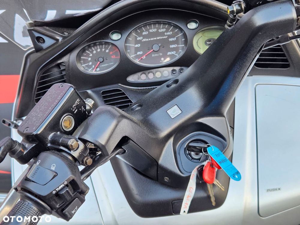 Honda Silver Wing - 10