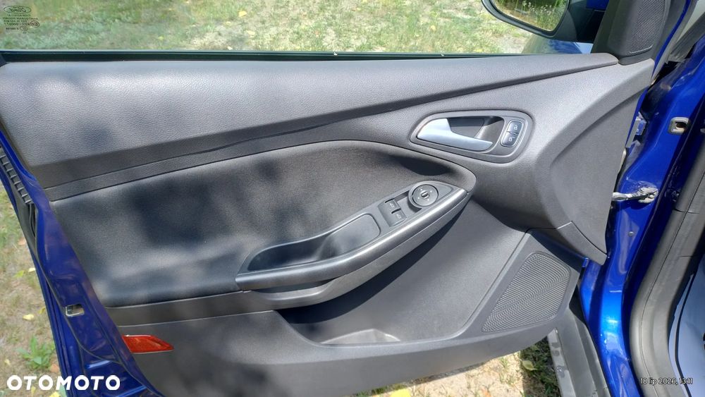 Ford Focus 1.6 SYNC Edition - 9