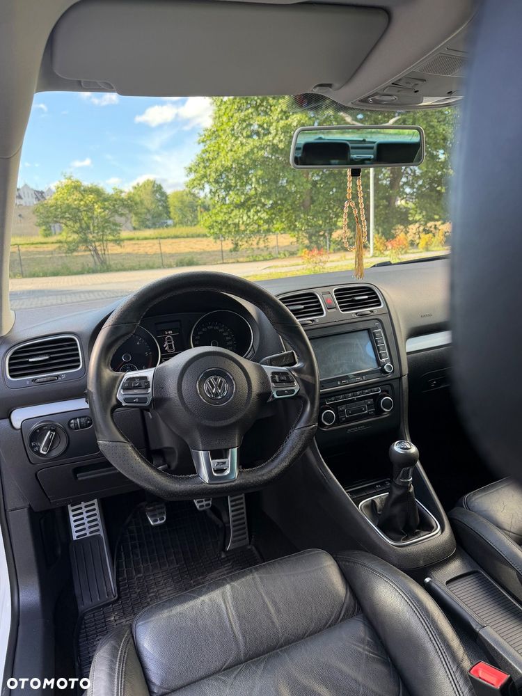 Volkswagen Golf - 16