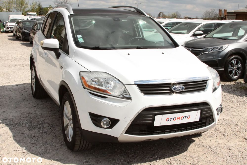 Ford Kuga 2.0 TDCi 2x4 Titanium - 3