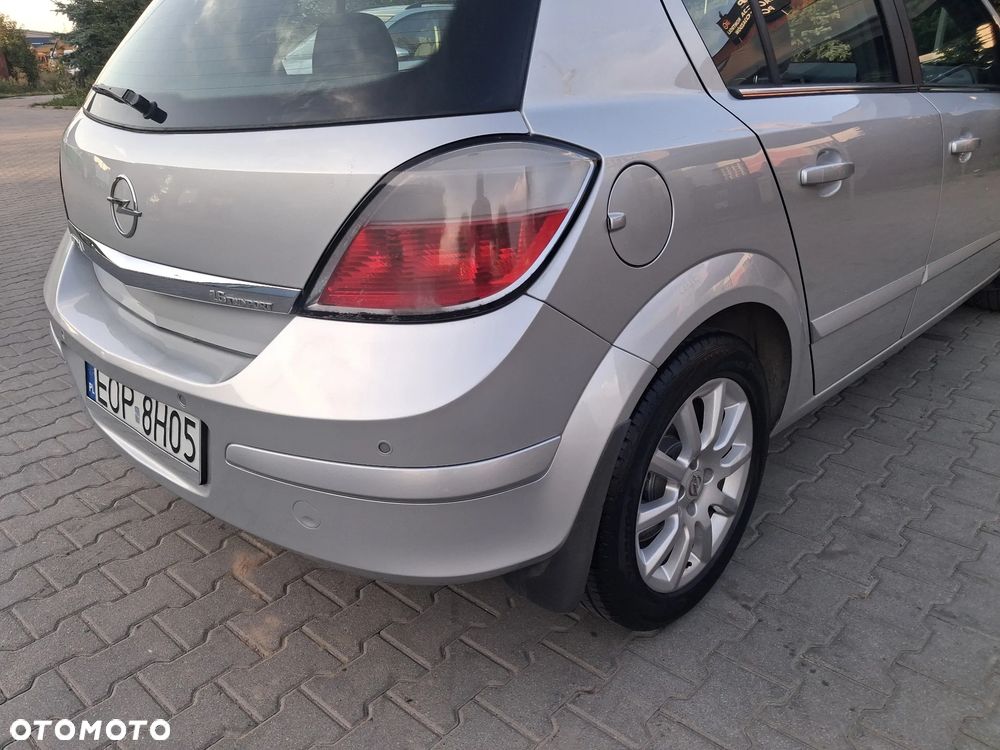 Opel Astra 1.6 Elegance - 28
