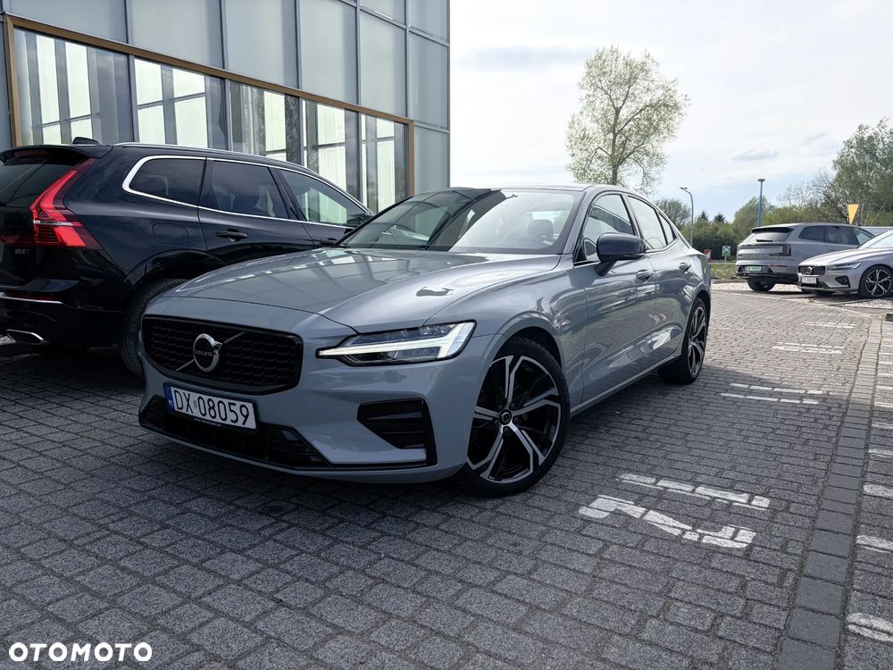 Volvo S60 B4 B Plus Dark