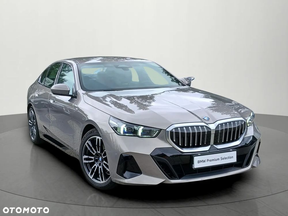 BMW Seria 5 520d xDrive mHEV M Sport - 6